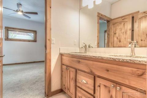 56695 Dancing Rock Loop, Bend, OR 97707 photo 13
