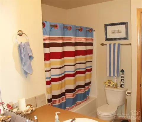 20542 Conifer Ave, Bend, OR 97702 photo 13