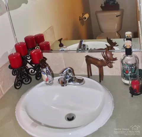 20542 Conifer Ave, Bend, OR 97702 photo 12