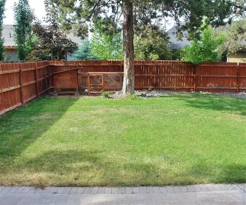 20542 Conifer Ave, Bend, OR 97702 photo 22