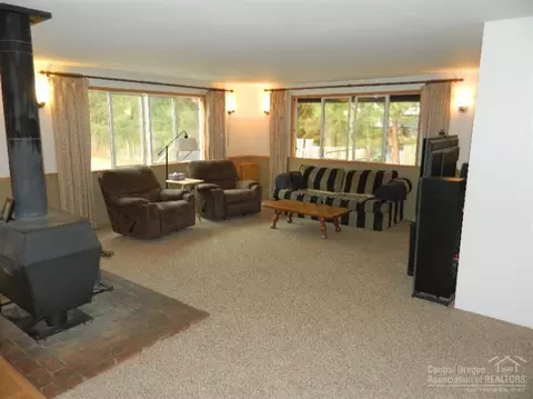 15866 Park Dr, La Pine, OR 97739 photo 6