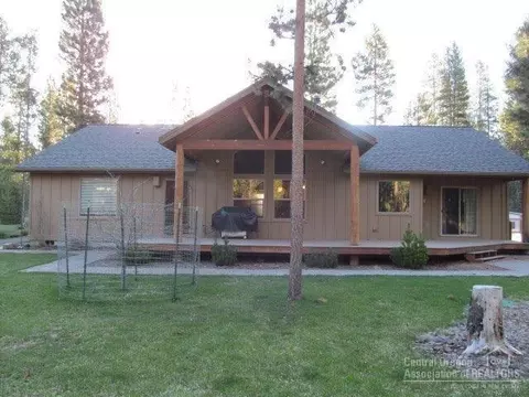 15318 Bear St, La Pine, OR 97739 photo 3