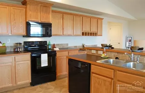 21096 Darnel Ave, Bend, OR 97702 photo 5