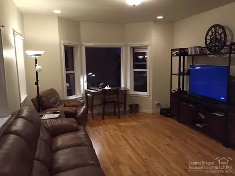 21415 Gift Rd, Bend, OR 97701 photo 9