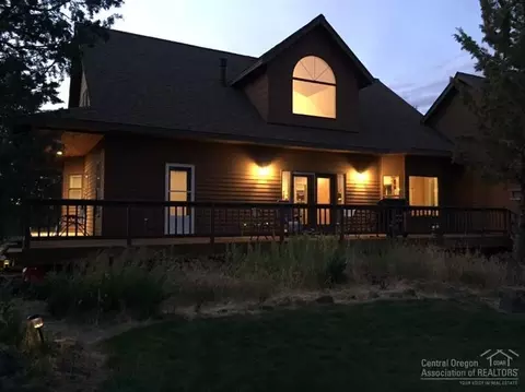 21415 Gift Rd, Bend, OR 97701 photo 3