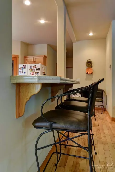 21344 Oakview Dr, Bend, OR 97701 photo 9