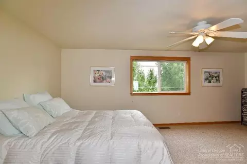 21344 Oakview Dr, Bend, OR 97701 photo 15