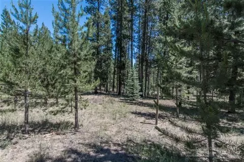 15082 River Loop Dr, Bend, OR 97707 photo 4