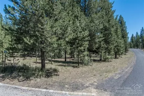 15082 River Loop Dr, Bend, OR 97707 photo 14