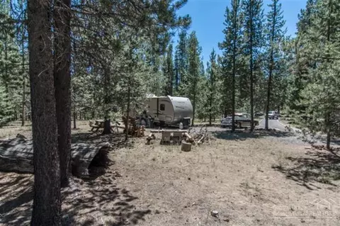 15082 River Loop Dr, Bend, OR 97707 photo 3