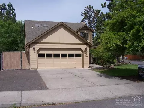 3003 NE Rock Chuck Dr, Bend, OR 97701 photo 2