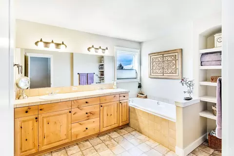 63115 Brookstone Ln, Bend, OR 97701 photo 21