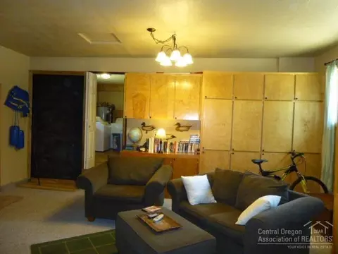 15990 6th St, La Pine, OR 97739 photo 5