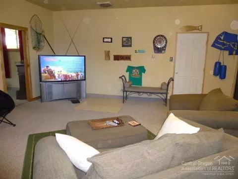 15990 6th St, La Pine, OR 97739 photo 4