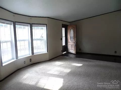 19106 Choctaw Rd, Bend, OR 97702 photo 6