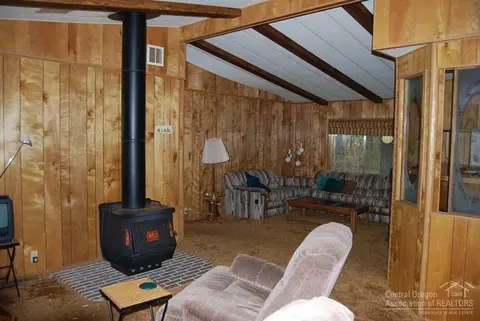 17039 Upland Rd, Bend, OR 97707 photo 7