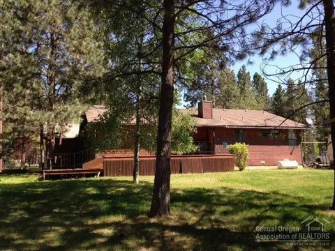 19053 Baker Rd, Bend, OR 97702 photo 2