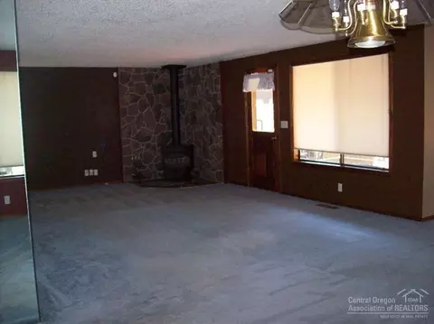 19053 Baker Rd, Bend, OR 97702 photo 5