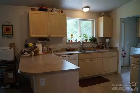 16280 Pine Drop Ln, La Pine, OR 97739 photo 12