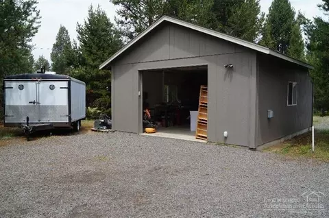16280 Pine Drop Ln, La Pine, OR 97739 photo 5