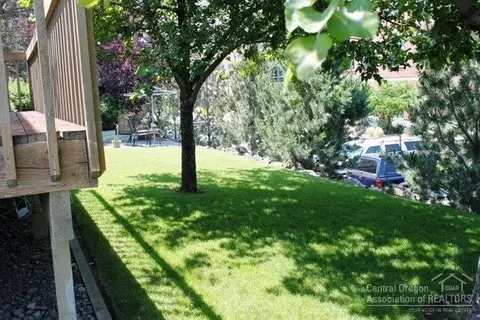 1914 NE Carson Way, Bend, OR 97701 photo 22