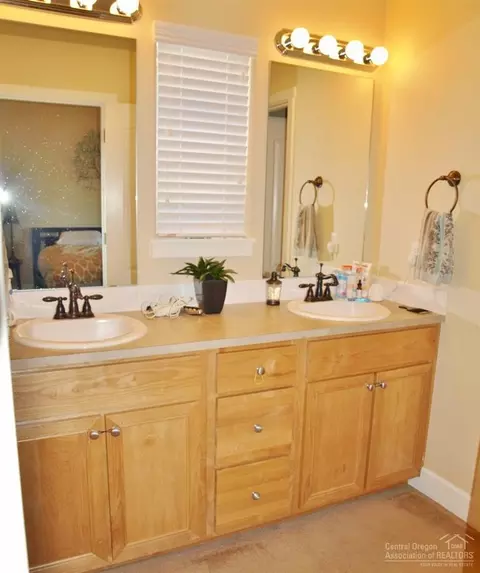 20681 Couples Ln, Bend, OR 97702 photo 15
