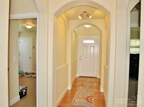 20681 Couples Ln, Bend, OR 97702 photo 11