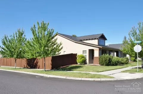 20681 Couples Ln, Bend, OR 97702 photo 3