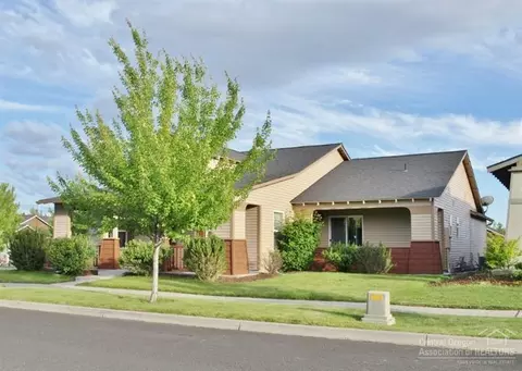 20681 Couples Ln, Bend, OR 97702 photo 2
