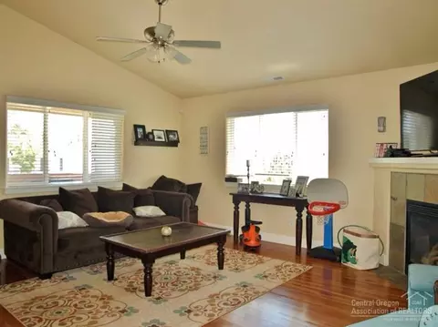 20681 Couples Ln, Bend, OR 97702 photo 9
