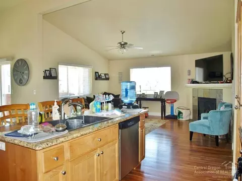 20681 Couples Ln, Bend, OR 97702 photo 8