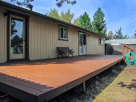 734 SE Sun Ln, Bend, OR 97702 photo 13