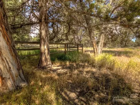 64145 Pioneer Loop, Bend, OR 97701 photo 19