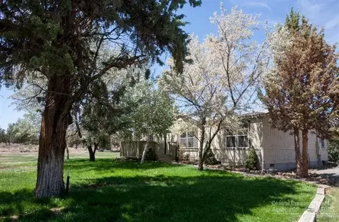 25410 Bachelor Ln, Bend, OR 97701 photo 1