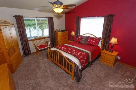 51447 Mac Ct, La Pine, OR 97739 photo 11