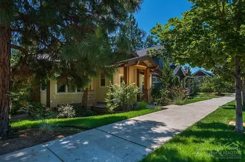 2499 NW High Lakes Loop, Bend, OR 97701 photo 3