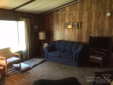 51472 Hann Rd, La Pine, OR 97739 photo 9
