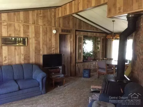 51472 Hann Rd, La Pine, OR 97739 photo 4