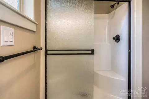 60343 SE Hedgewood Ln, Bend, OR 97702 photo 16