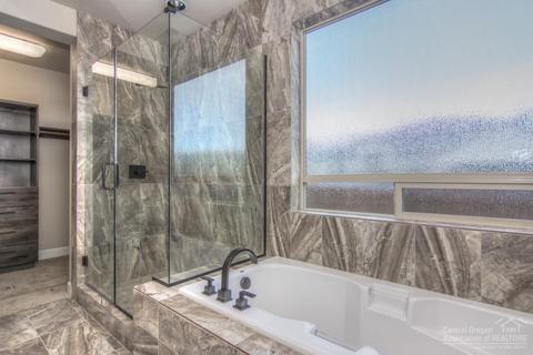 2638 NW Boulder Ridge Loop, Bend, OR 97703 photo 18