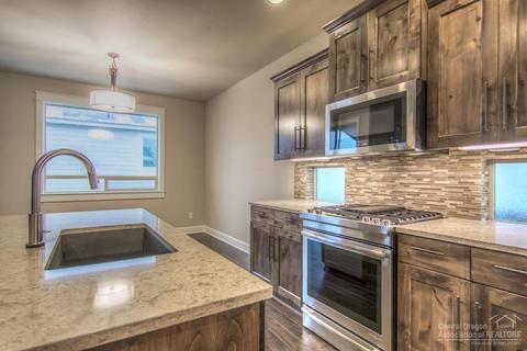 2638 NW Boulder Ridge Loop, Bend, OR 97703 photo 9