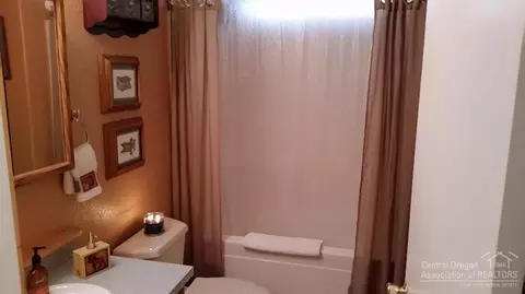 16817 Shadow Ct, La Pine, OR 97739 photo 12