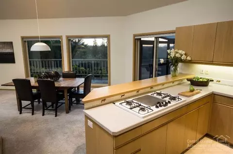 61173 River Bluff Trl, Bend, OR 97702 photo 9