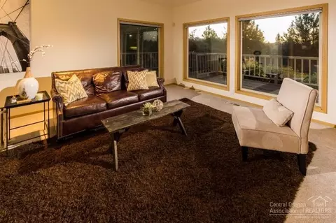61173 River Bluff Trl, Bend, OR 97702 photo 7