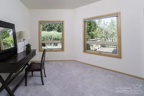 61173 River Bluff Trl, Bend, OR 97702 photo 17