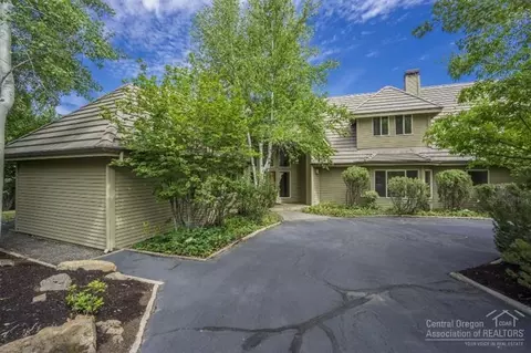 61173 River Bluff Trl, Bend, OR 97702 photo 2