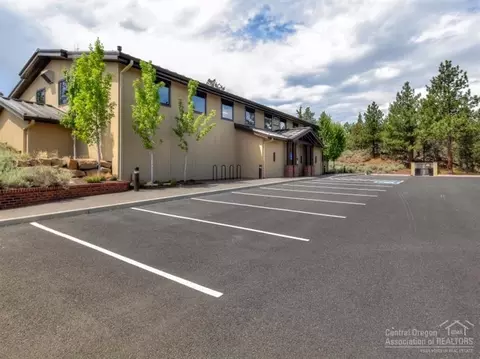61064 Manhae Loop, Bend, OR 97702 photo 24