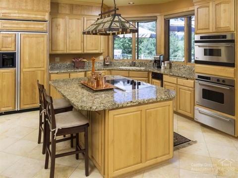 19293 Green Lakes Loop, Bend, OR 97702 photo 9