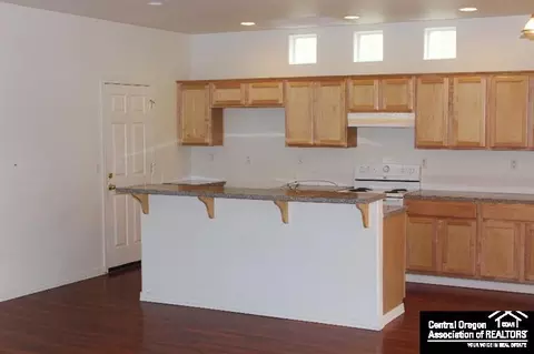 2770 Sedalia Loop, Bend, OR 97701 photo 8