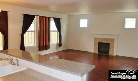 2770 Sedalia Loop, Bend, OR 97701 photo 6